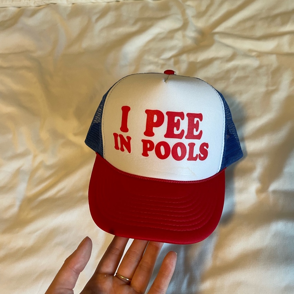 Funny I PEE IN POOLS hat